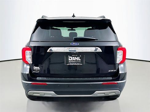 Used 2024 Ford Explorer XLT w/ Equipment Group 202A AWD/4WD image 12