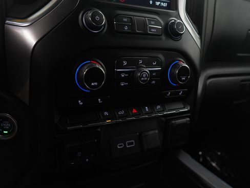 Used 2019 Chevrolet Silverado 1500 RST w/ All-Star Edition image 21