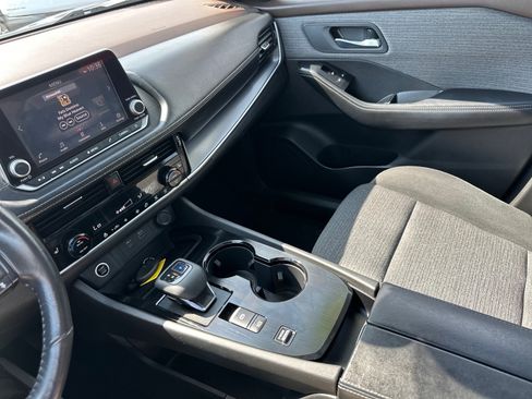 Used 2021 Nissan Rogue SV FWD image 28