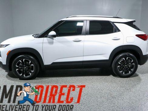 Used 2023 Chevrolet TrailBlazer LT w/ Convenience Package FWD image 10