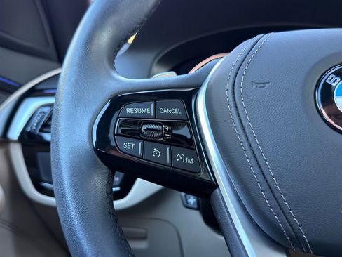 Used 2023 BMW 530i w/ Convenience Package image 23