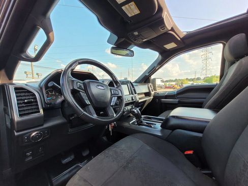 Used 2019 Ford F150 XLT w/ Equipment Group 302A Luxury AWD/4WD image 22
