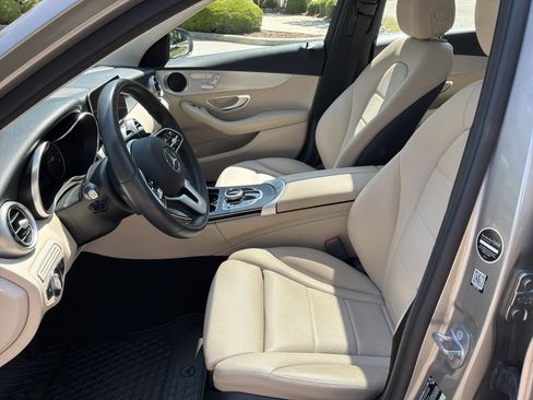 Used 2019 Mercedes-Benz C 300 4MATIC Sedan image 16