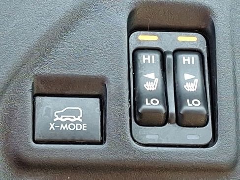 Used 2023 Subaru Crosstrek 2.5i Limited w/ Moonroof Package image 23