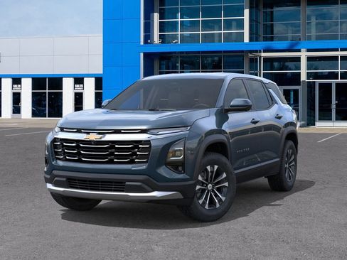 New 2026 Chevrolet Equinox LT w/ Convenience Package II image 6