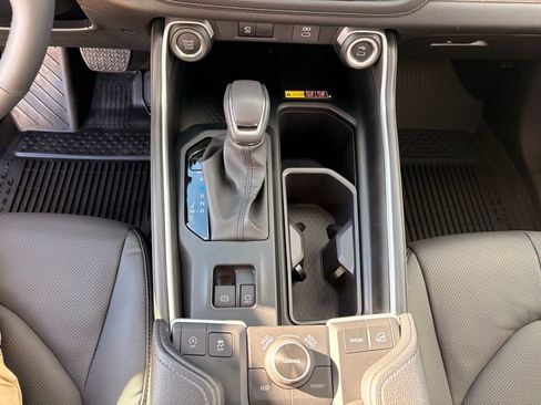 Used 2026 Toyota Grand Highlander Platinum image 19