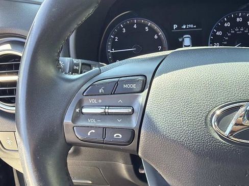 Used 2018 Hyundai Kona Limited FWD image 16