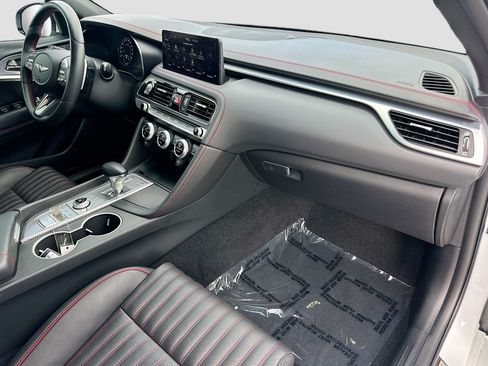 Used 2023 Genesis G70 2.0T w/ Sport Prestige Package RWD image 31