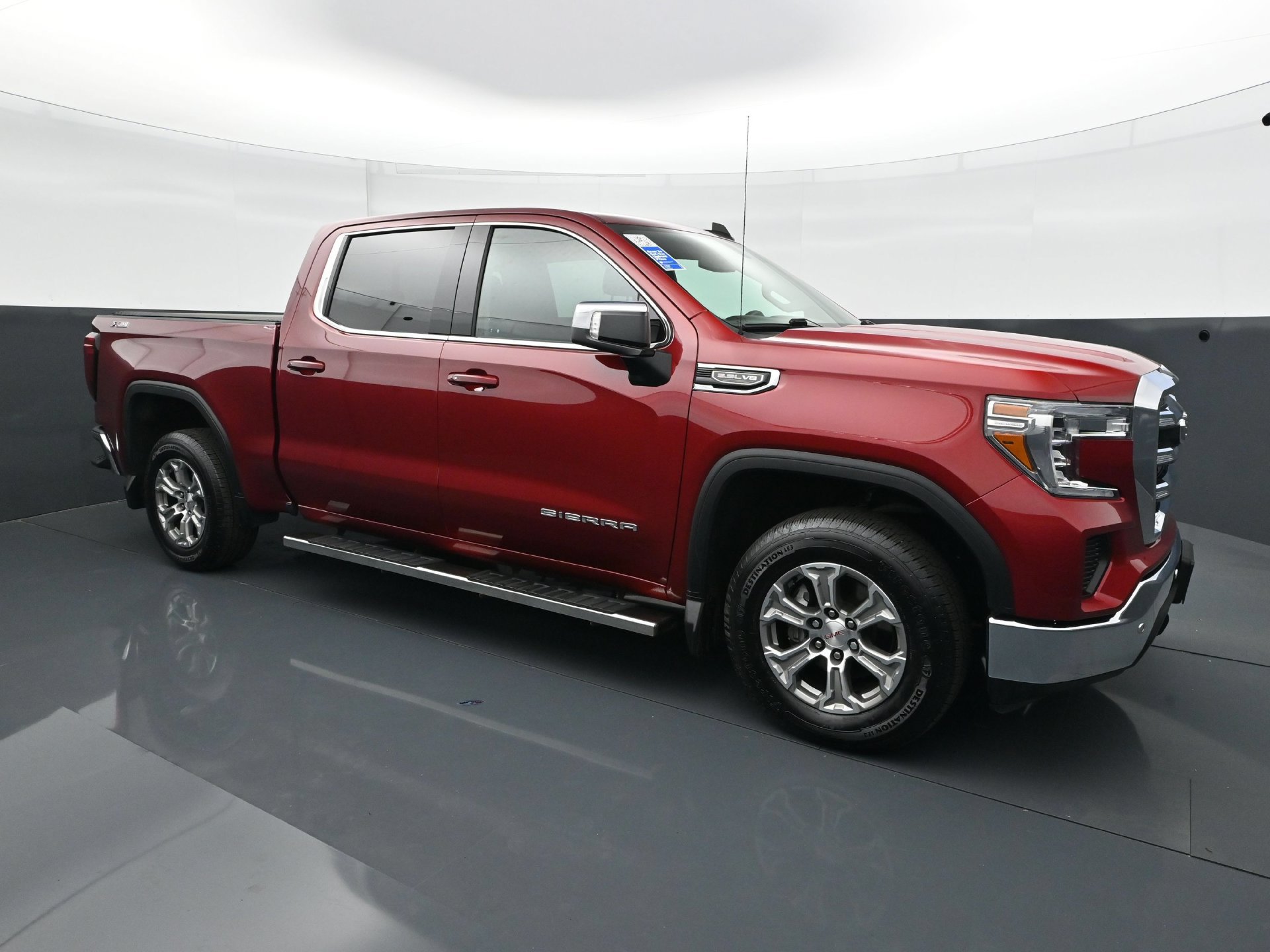 Used 2020 GMC Sierra 1500 SLE w/ SLE Value Package AWD/4WD image 9