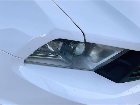 Used 2012 Ford Mustang GT Premium w/ Electronics Pkg RWD image 26