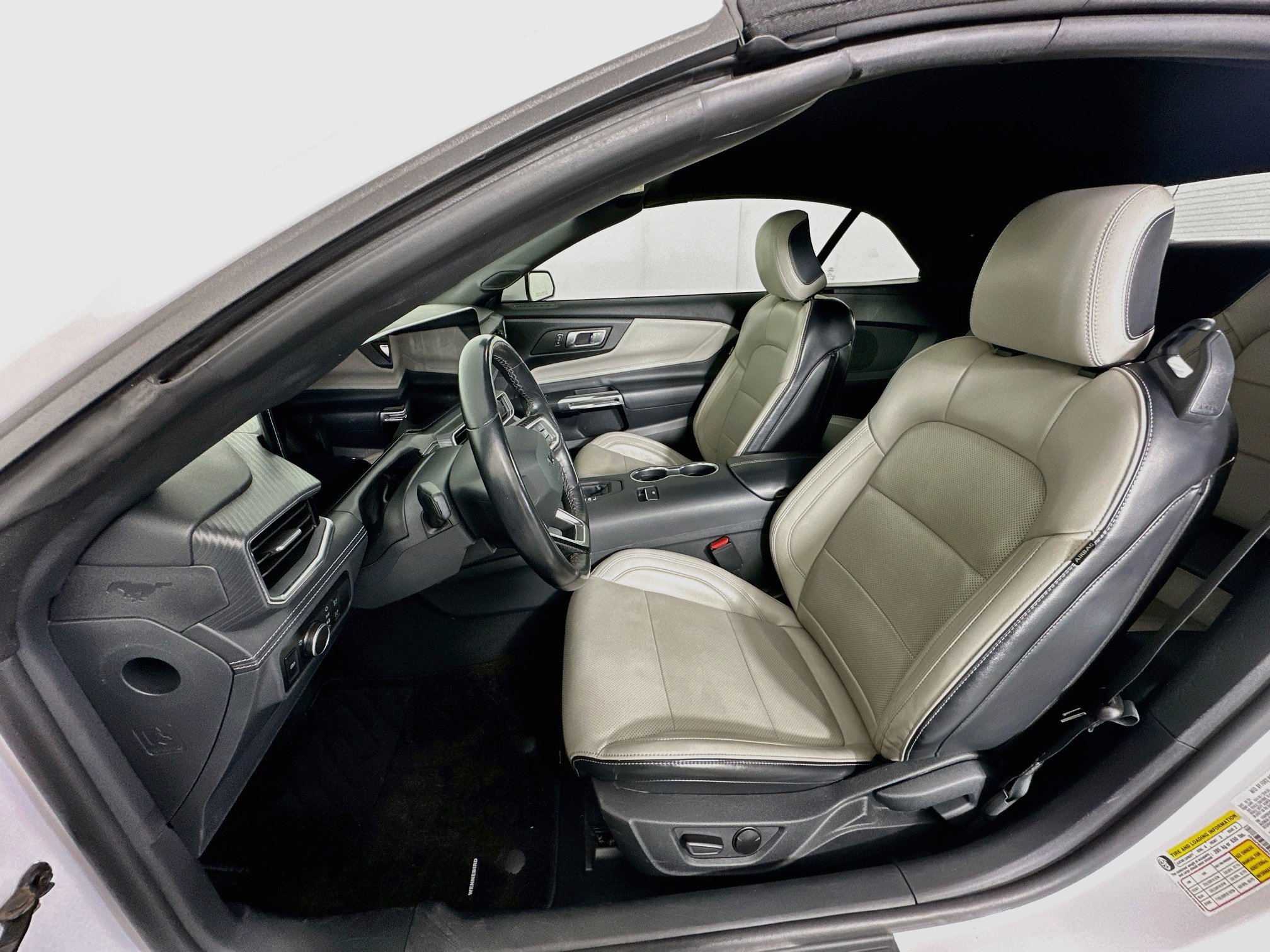 Used 2024 Ford Mustang Premium RWD image 13