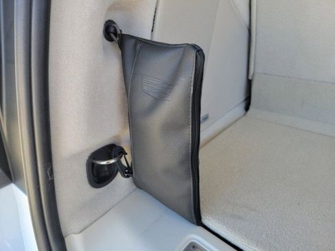 Used 2025 Cadillac Escalade Sport Platinum image 9