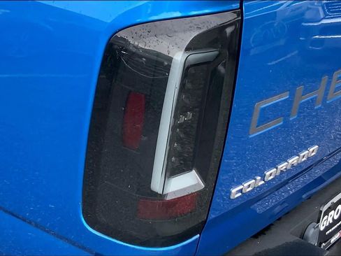 Used 2021 Chevrolet Colorado Z71 w/ Safety Package image 27