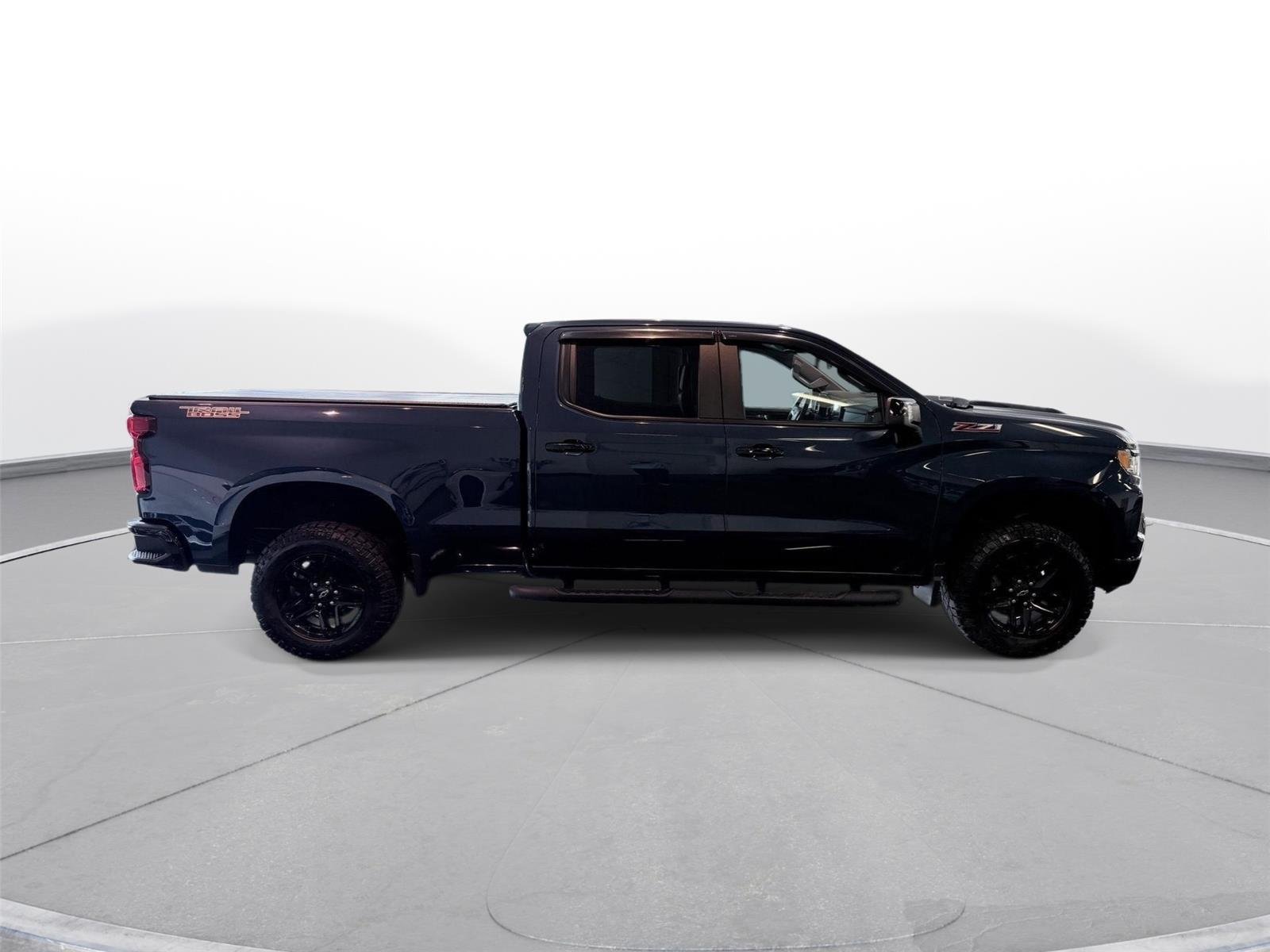 Used 2022 Chevrolet Silverado 1500 LT Trail Boss w/ LT Trail Boss Premium Package AWD/4WD image 22