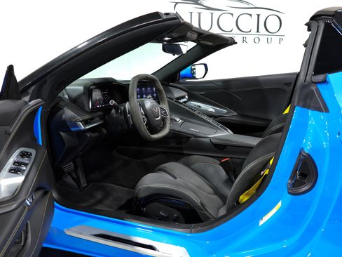Used 2022 Chevrolet Corvette Stingray Convertible w/ 1LT RWD image 60