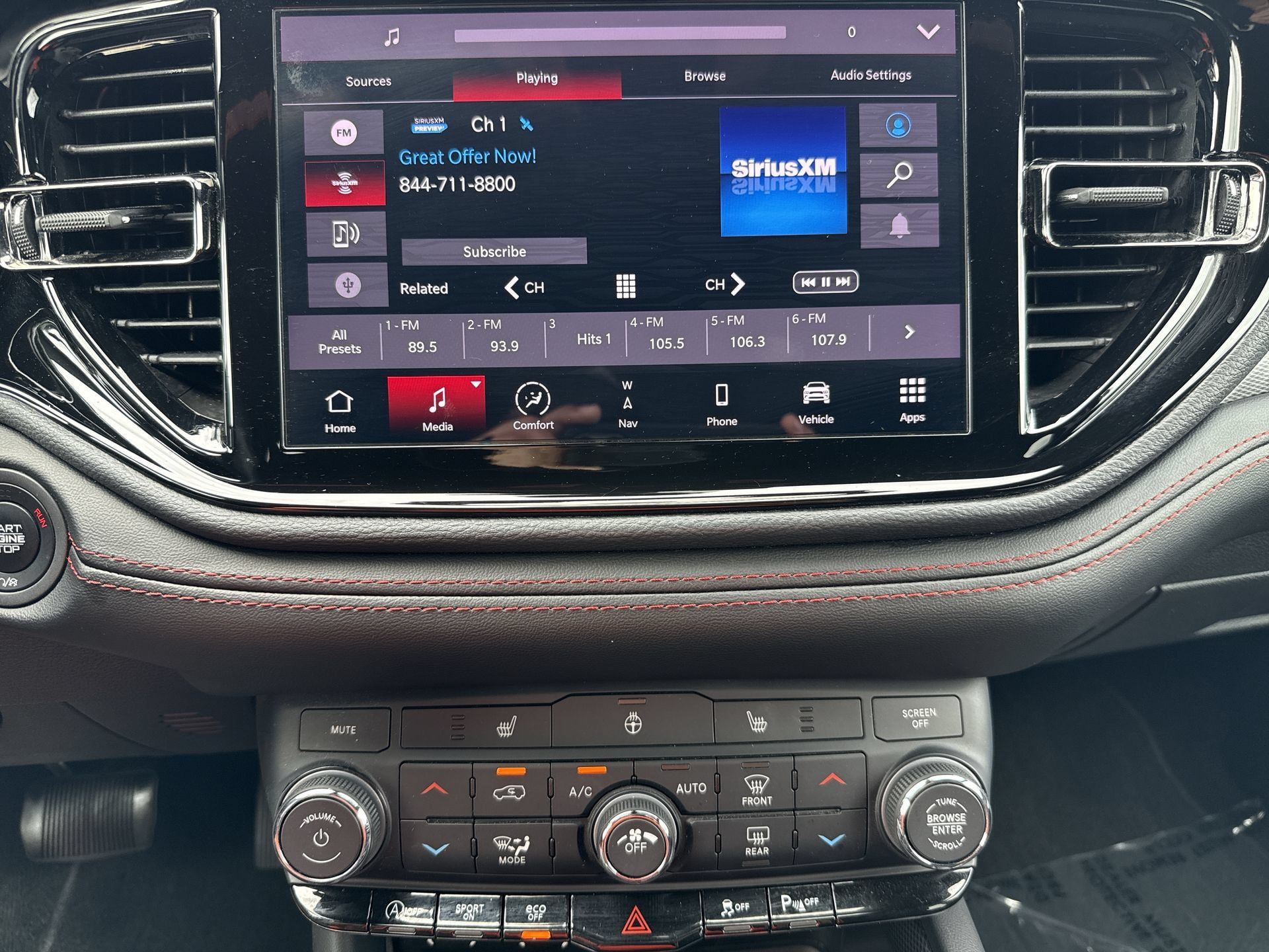 Used 2025 Dodge Durango GT AWD/4WD image 12