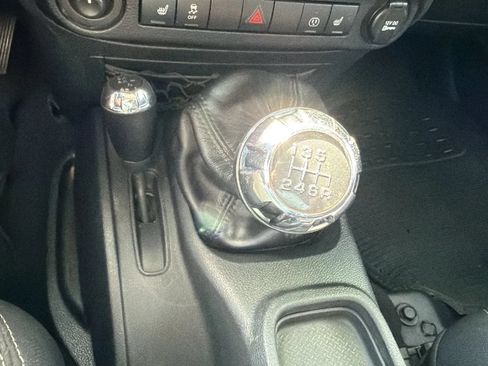 Used 2016 Jeep Wrangler Unlimited Sahara w/ Dual Top Group AWD/4WD image 15