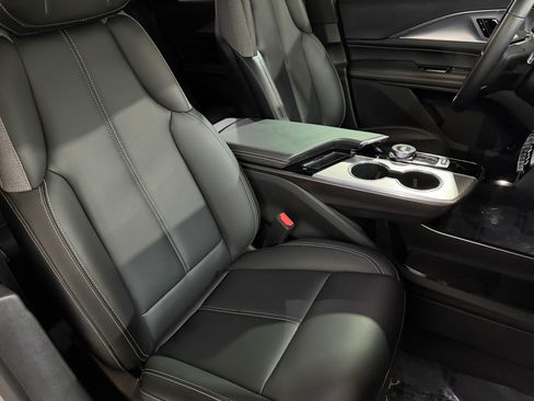Certified 2024 Cadillac Lyriq Tech AWD/4WD image 50