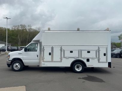 New 2026 Ford E-350 and Econoline 350 Super Duty w/ Power Equipment Group