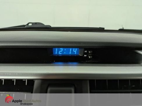 Used 2016 Toyota 4Runner Limited AWD/4WD image 18