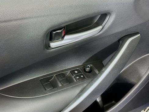 Used 2021 Toyota Corolla SE w/ Carpet Mat Package (TMS) FWD image 15
