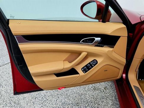 Used 2016 Porsche Panamera 4 Edition AWD/4WD image 11