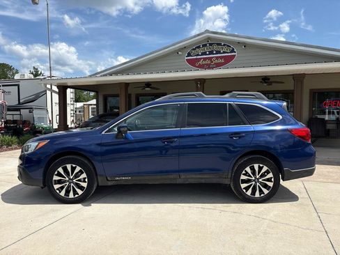 Used 2017 Subaru Outback 2.5i Limited AWD/4WD image 8