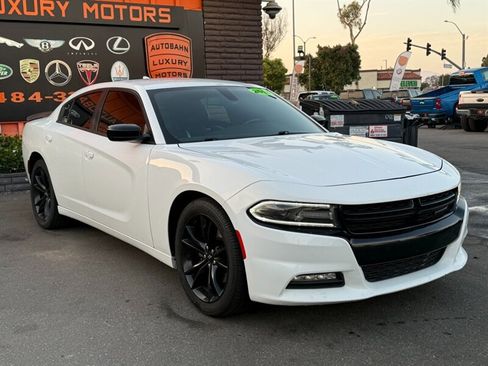 Used 2018 Dodge Charger R/T w/ Beats Audio Group RWD image 16