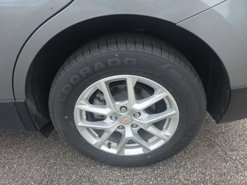 Used 2024 Chevrolet Equinox LS FWD image 5