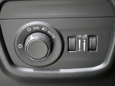 New 2025 Jeep Grand Cherokee 4WD image 15