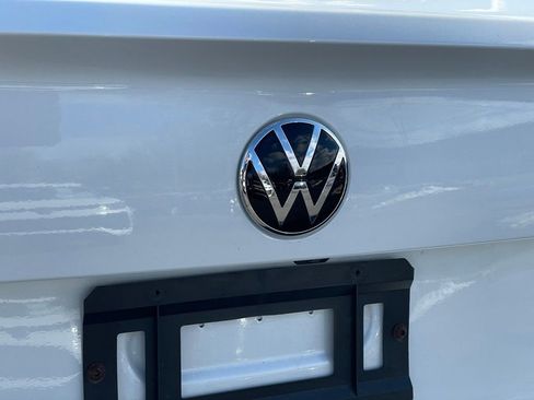 Certified 2023 Volkswagen Jetta SE w/ Panoramic Sunroof Package image 28