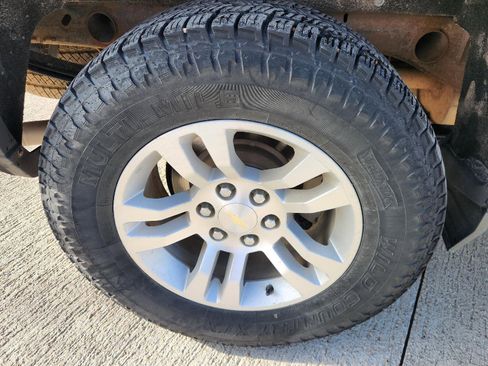 Used 2018 Chevrolet Silverado 1500 LT w/ All Star Edition image 26