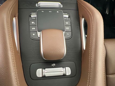 Certified 2024 Mercedes-Benz GLS 450 4MATIC image 34