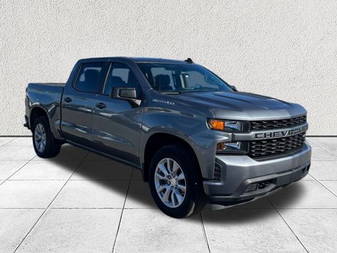 Used 2020 Chevrolet Silverado 1500 Custom w/ Custom Value Package image 1