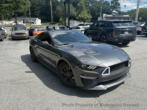 Used 2020 Ford Mustang Coupe RWD image 2