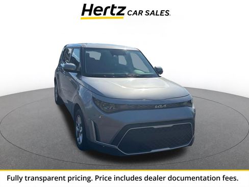 Used 2025 Kia Soul LX w/ LX Technology Package FWD image 1