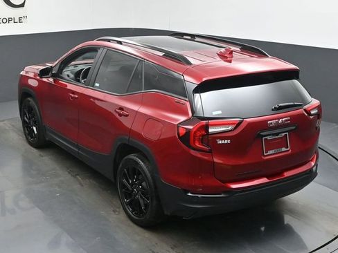 Used 2023 GMC Terrain SLE w/ Driver Convenience Package image 42