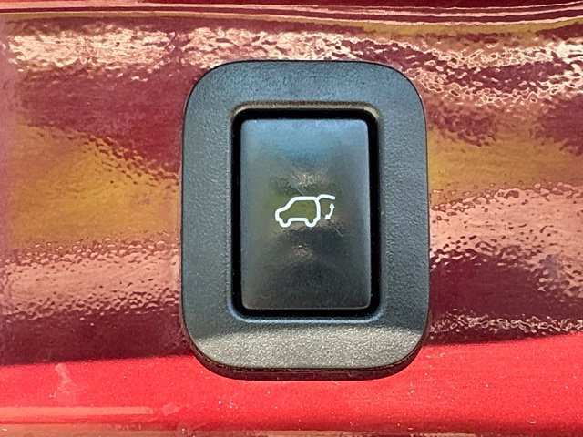 Used 2016 Toyota Highlander XLE AWD/4WD image 7