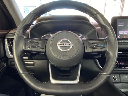 Used 2021 Nissan Rogue SV w/ Premium Package AWD/4WD image 31