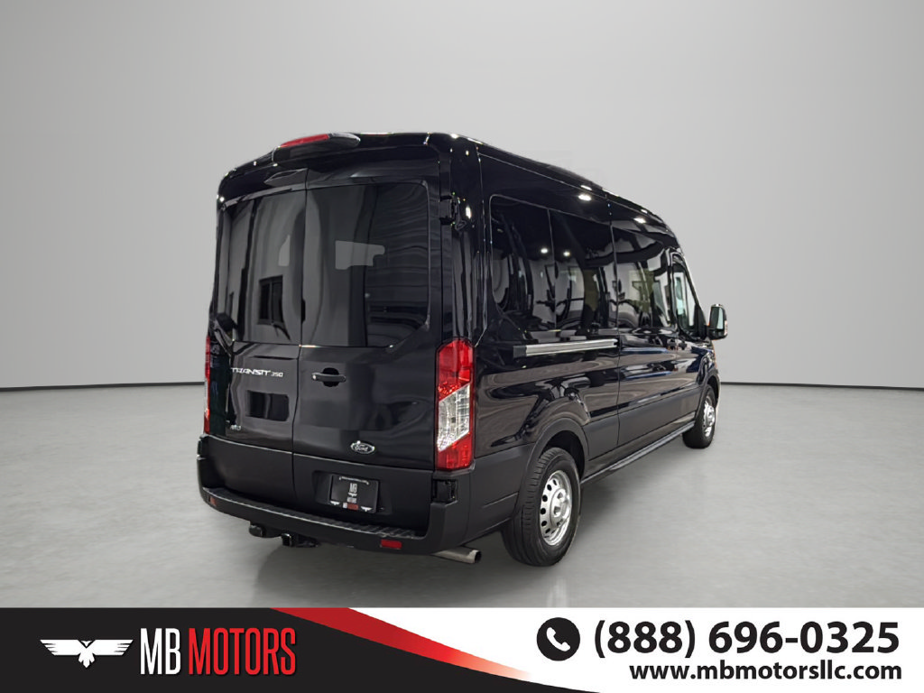 Used 2025 Ford Transit 350 XL AWD/4WD image 4