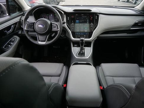 Used 2025 Subaru Outback Limited image 22