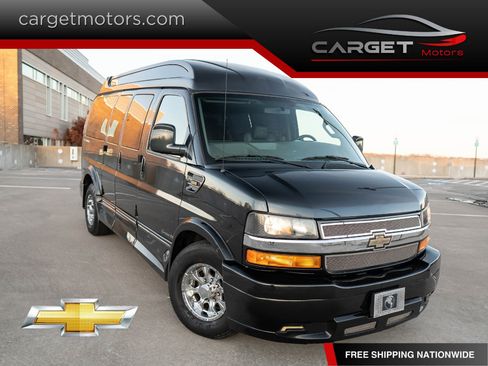 Used 2017 Chevrolet Express 2500 image 1