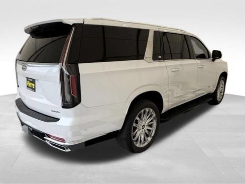 Used 2023 Cadillac Escalade ESV Premium Luxury w/ Performance Package AWD/4WD image 8