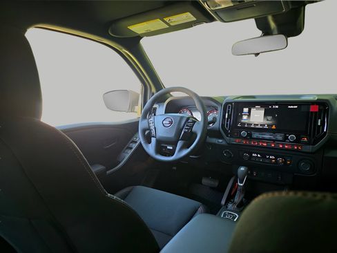 New 2026 Nissan Frontier PRO-4X w/ Tow Package AWD/4WD image 8