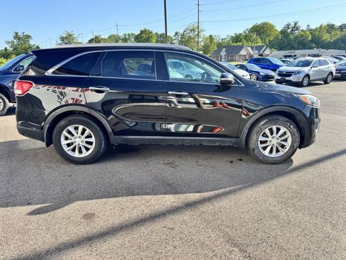 Used 2018 Kia Sorento FWD image 6