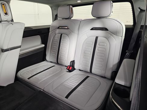 Used 2024 Rivian R1S Adventure image 22