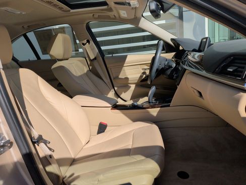 Used 2014 BMW 320i Sedan image 31