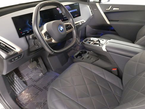 Used 2024 BMW iX xDrive50 w/ Sport Package image 31