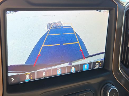 Used 2022 Chevrolet Silverado 3500 High Country image 22