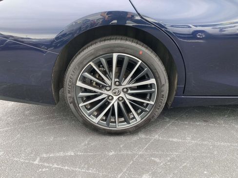 Used 2022 Lexus ES 350 w/ Premium Package FWD image 9